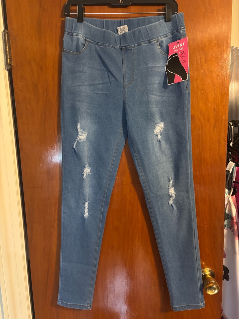 BRAND NEW ❤️JVINI Medium Blue Distressed Women's Jeggings